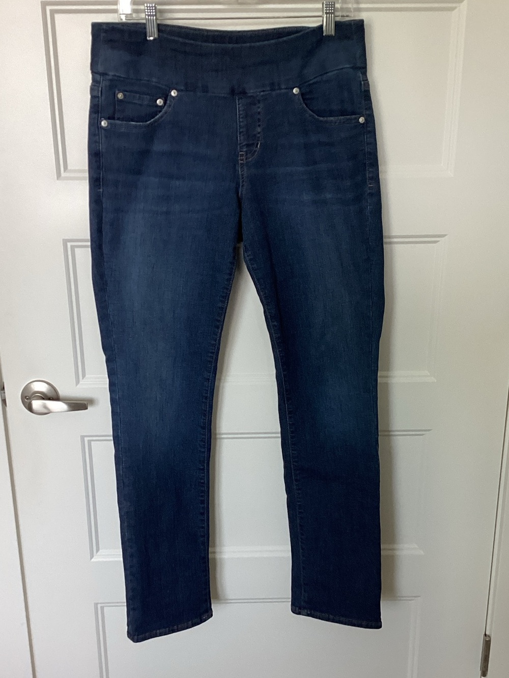 Jag Jeans Women's Straight Leg Jeans in Dark Blue, Peri straight style.